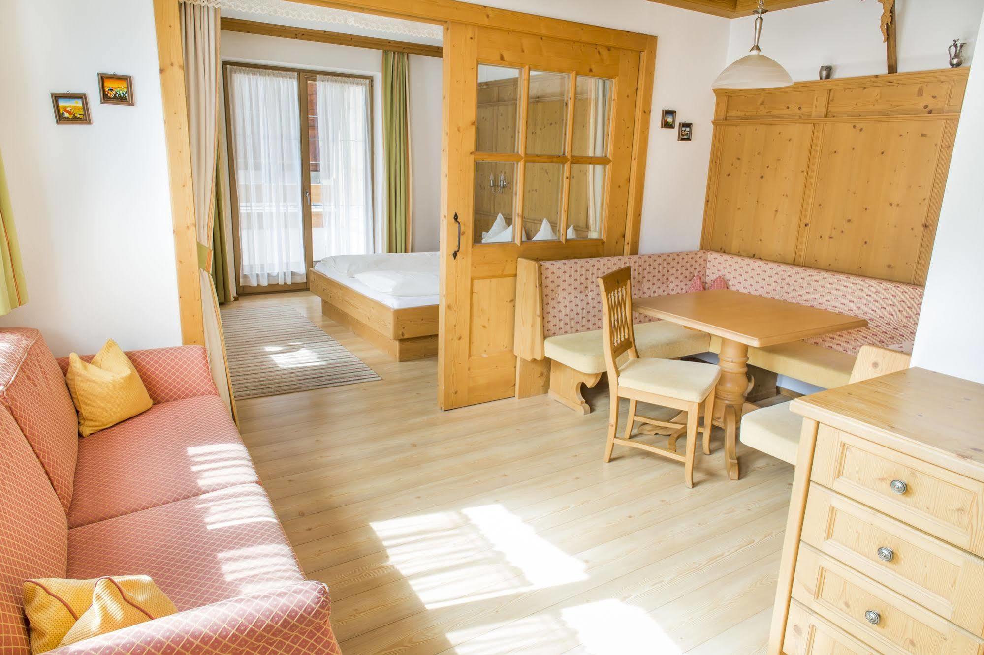 Das Gaestehaus Schneider Am Dorfplatz Alpbach Ngoại thất bức ảnh