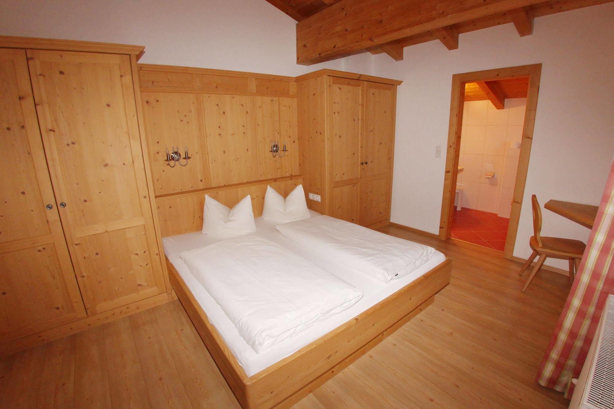 Das Gaestehaus Schneider Am Dorfplatz Alpbach Ngoại thất bức ảnh