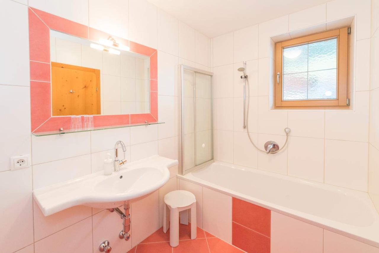 Das Gaestehaus Schneider Am Dorfplatz Alpbach Ngoại thất bức ảnh
